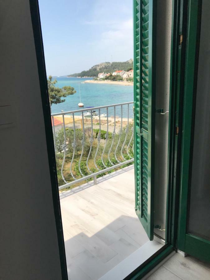 Relaxing Whole Top Floor Apartment By The Sea Zaboric Dış mekan fotoğraf